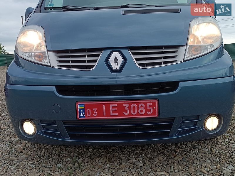 Минивэн Renault Trafic 2013 в Дубно