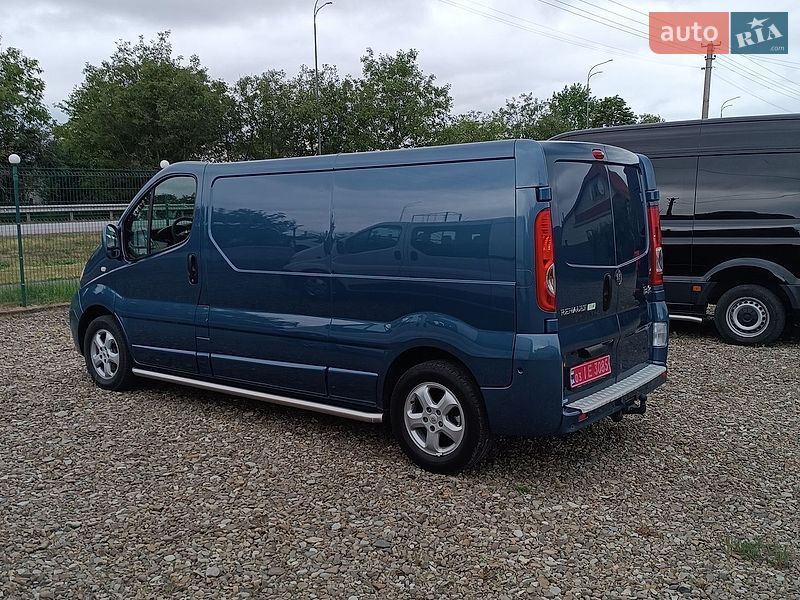Минивэн Renault Trafic 2013 в Дубно