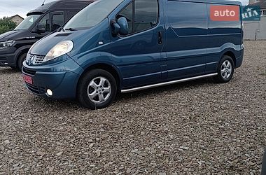 Минивэн Renault Trafic 2013 в Дубно
