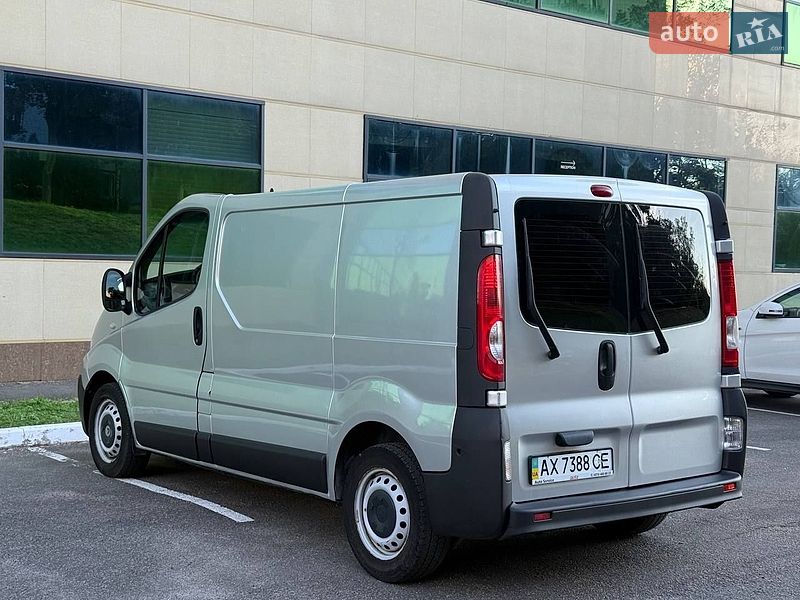 Микроавтобус грузовой (до 3,5т) Renault Trafic 2007 в Харькове