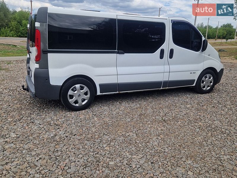 Минивэн Renault Trafic 2008 в Харькове Минивэн Renault Trafic 2008 в Харькове