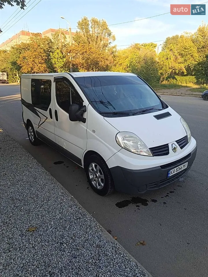 2013 Renault Trafic - мініатюра 2
