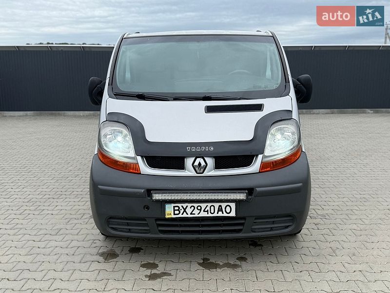 Минивэн Renault Trafic 2002 в Летичеве Минивэн Renault Trafic 2002 в Летичеве