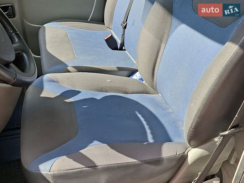 Грузовой фургон Renault Trafic 2012 в Хмельницком