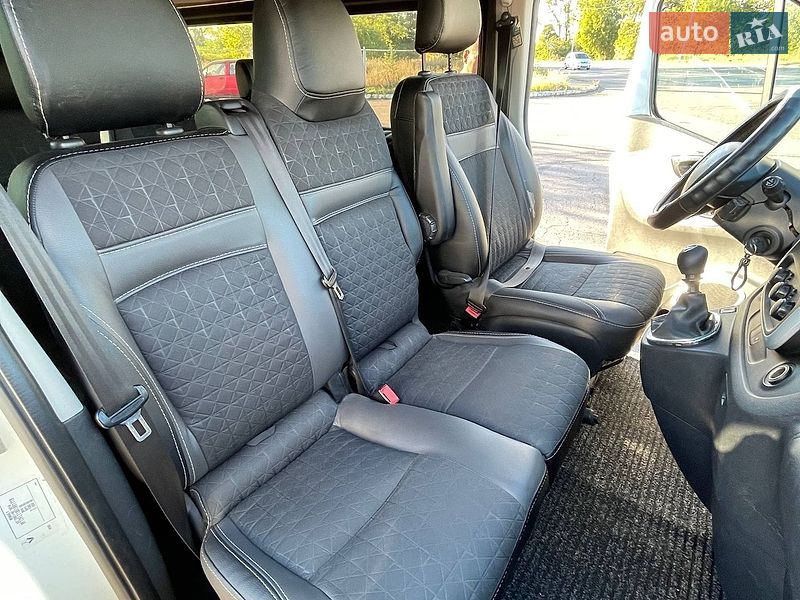 Минивэн Renault Trafic 2015 в Черкассах