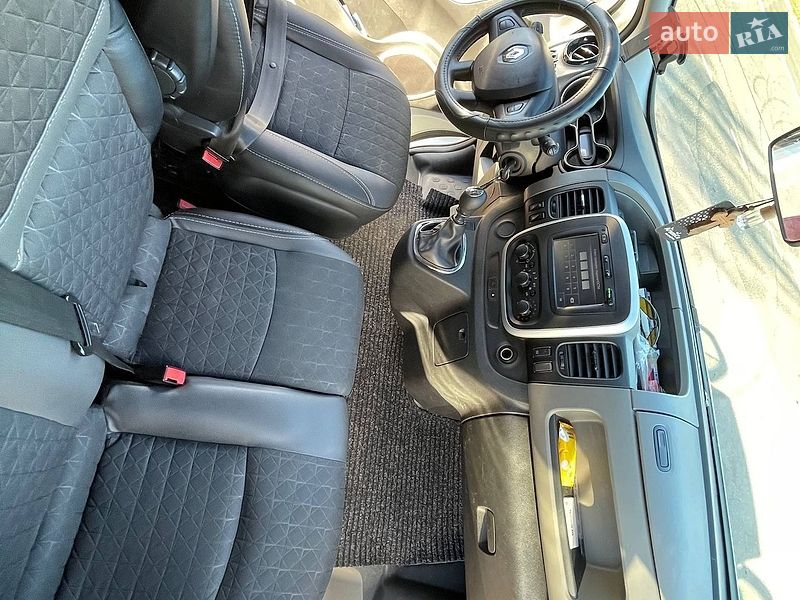 Минивэн Renault Trafic 2015 в Черкассах