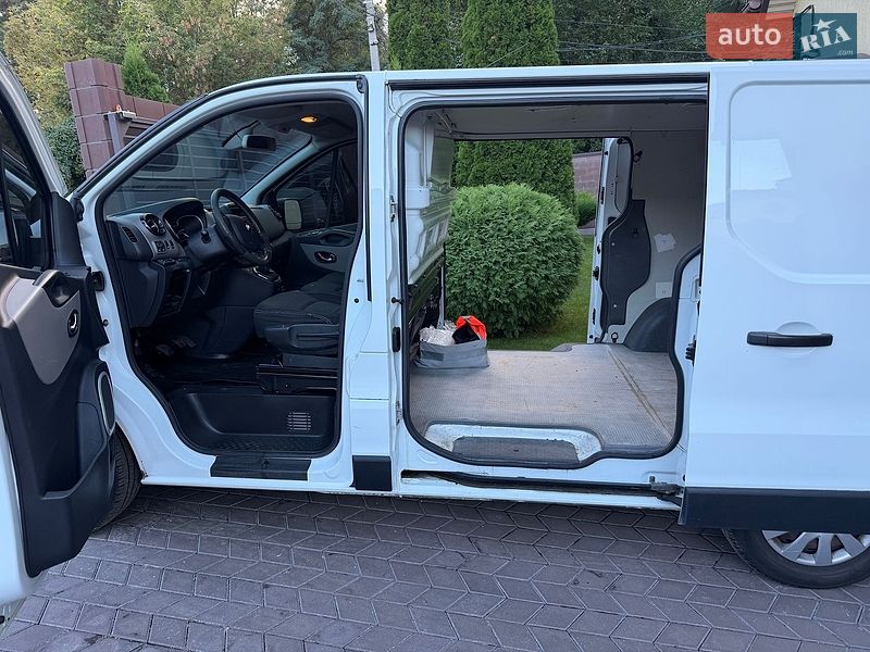 Renault Trafic 2015