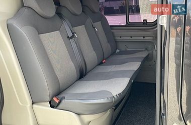 Грузопассажирский фургон Renault Trafic 2012 в Дубно