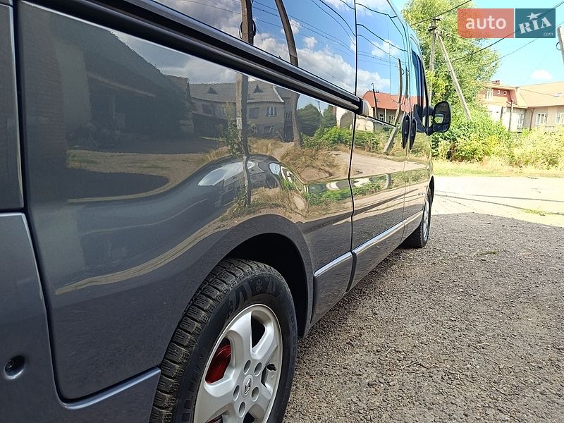 Мінівен Renault Trafic 2011 в Глибокій