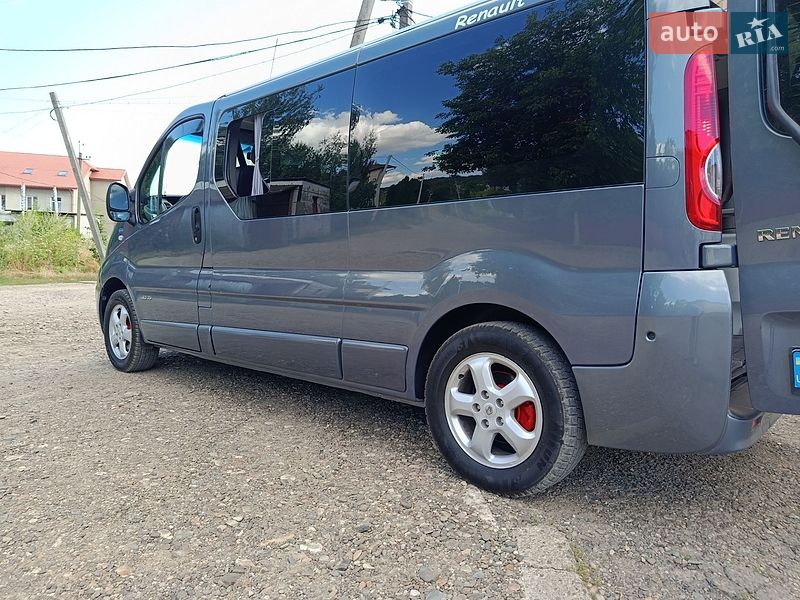 Мінівен Renault Trafic 2011 в Глибокій