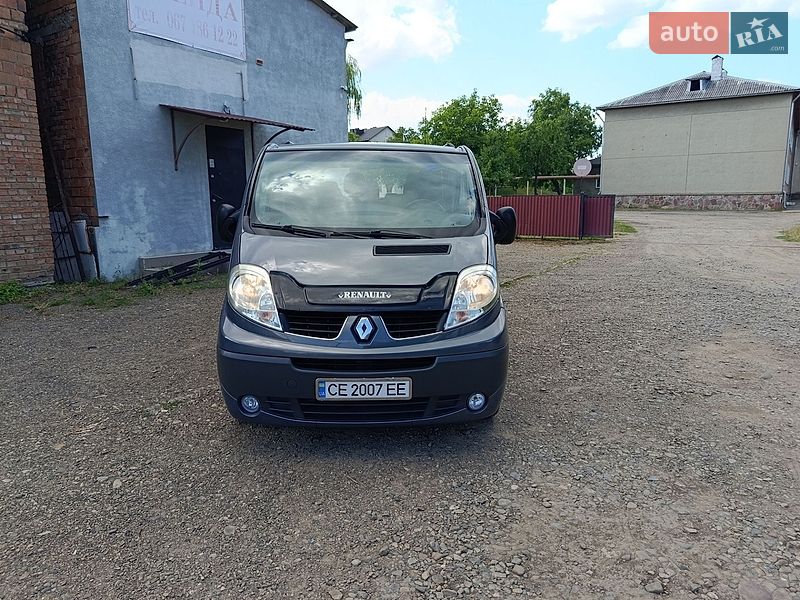 Мінівен Renault Trafic 2011 в Глибокій