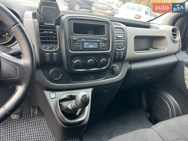 Грузовой фургон Renault Trafic 2015 в Харькове