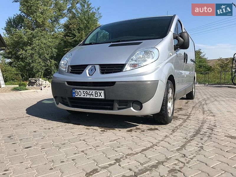 Грузовой фургон Renault Trafic 2012 в Подгайцах