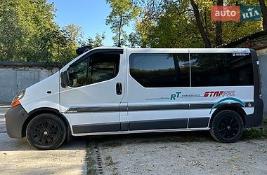 Renault Trafic  2004