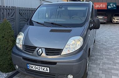 Renault Trafic  2012
