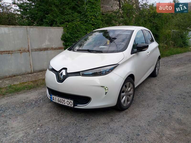 Хэтчбек Renault Zoe