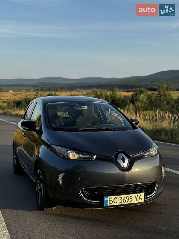 Хэтчбек Renault Zoe 2017 в Самборе фото Хэтчбек Renault Zoe 2017 в Самборе