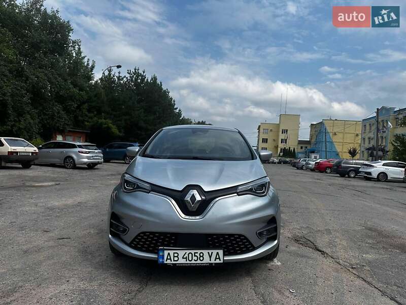 Хэтчбек Renault Zoe