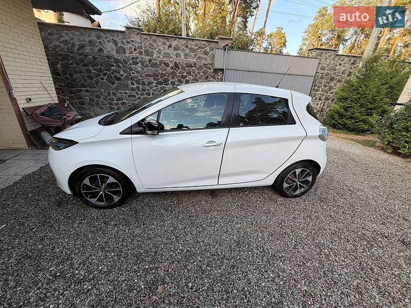 Хэтчбек Renault Zoe 2016 в Буче