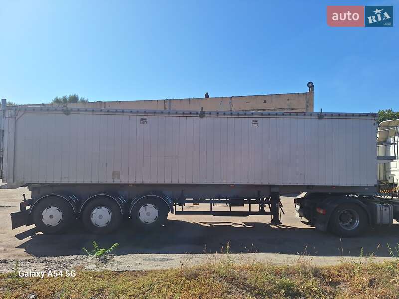 Самосвал полуприцеп Renders SKM