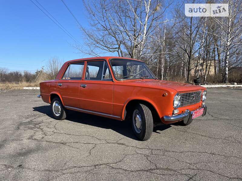 Ретро автомобілі Класичні