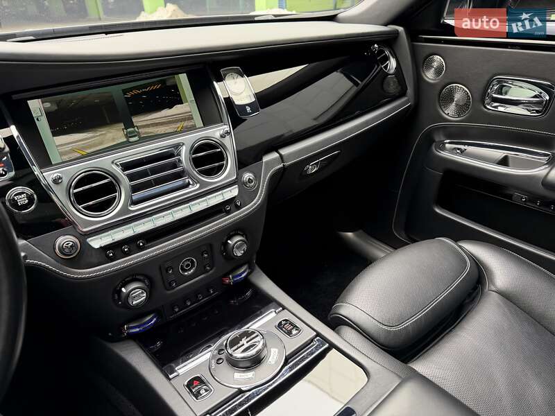 Седан Rolls-Royce Ghost 2015 в Киеве
