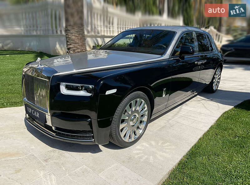 Rolls-Royce Phantom
