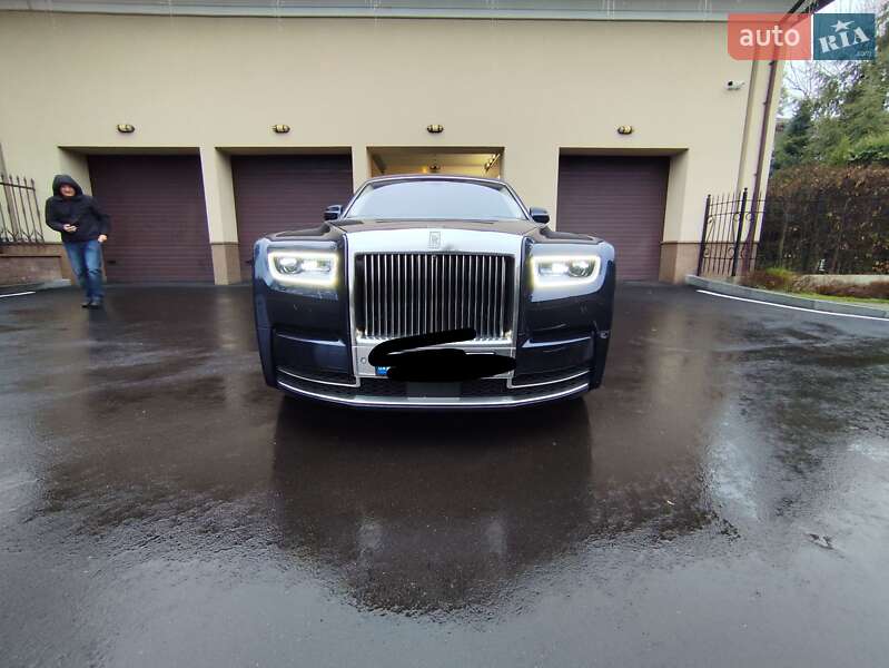 Rolls-Royce Phantom