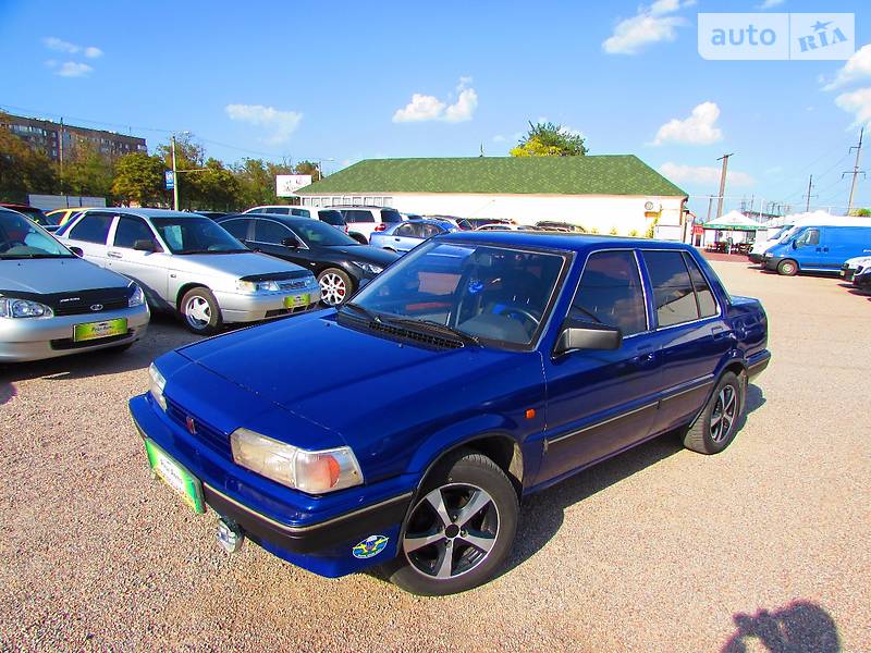 Rover 213 1990 года