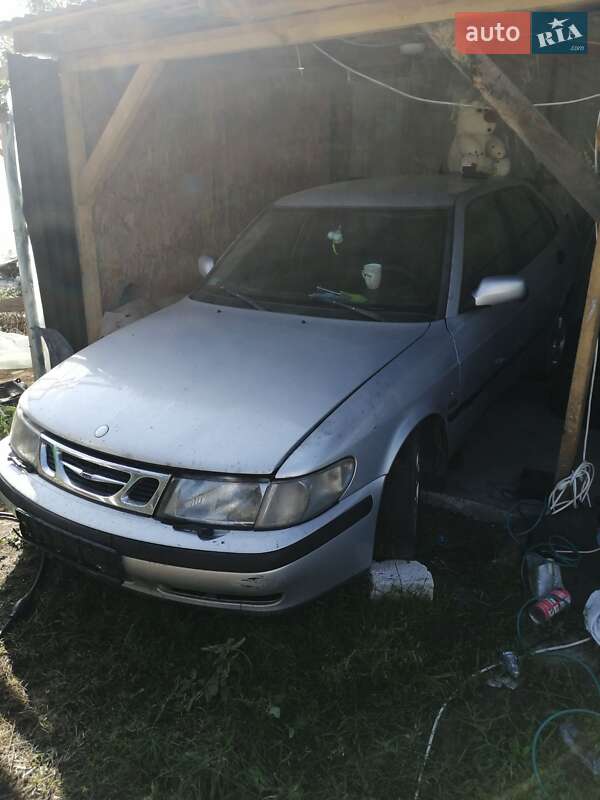 Хетчбек Saab 9-3