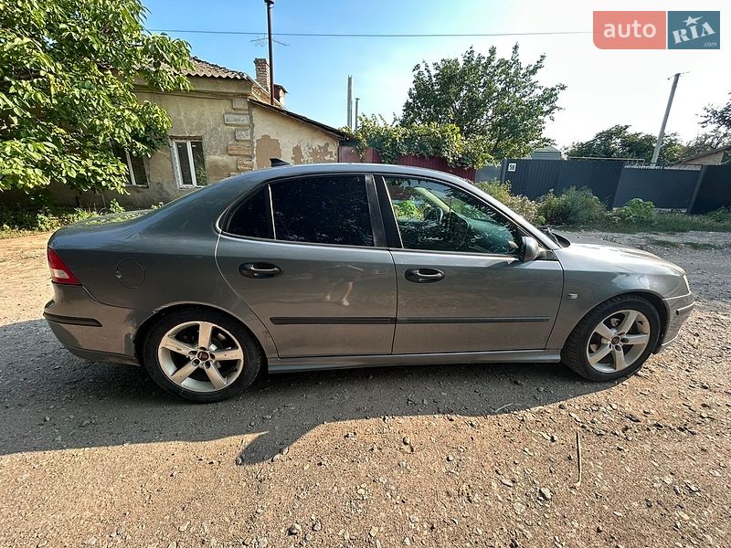 Седан Saab 9-3 2006 в Измаиле