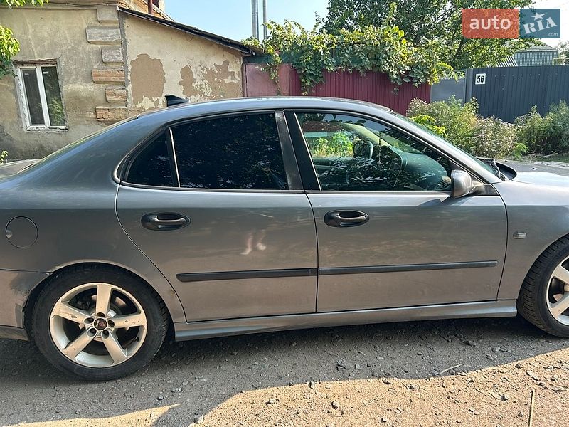 Седан Saab 9-3 2006 в Измаиле