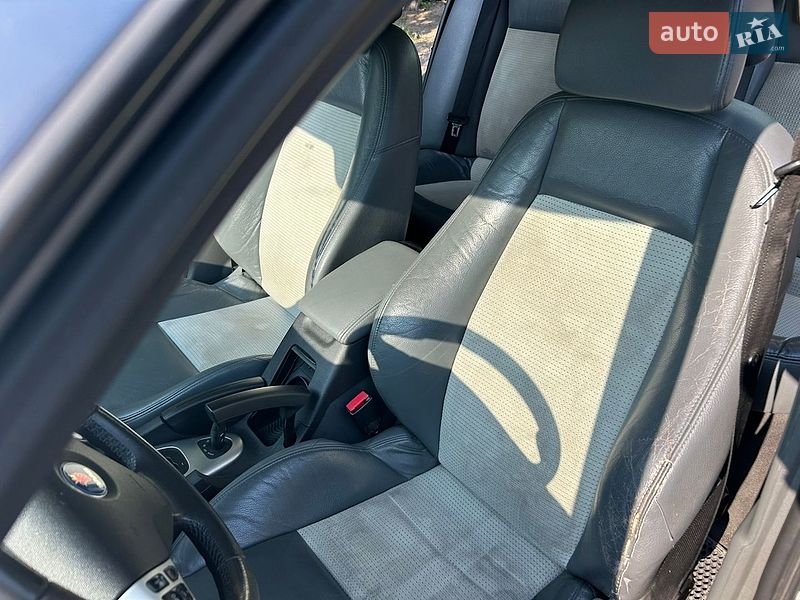Седан Saab 9-3 2006 в Измаиле