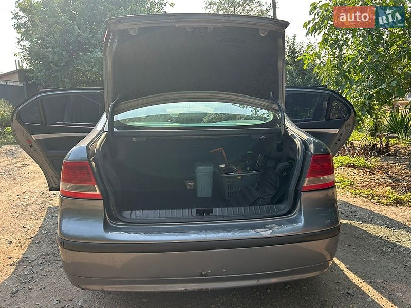 Седан Saab 9-3 2006 в Измаиле