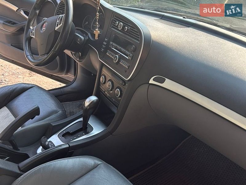 Седан Saab 9-3 2006 в Измаиле