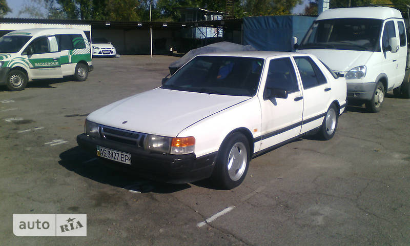 Saab 9000 1987 года