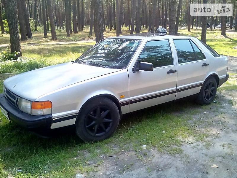 Saab 9000 1990 года