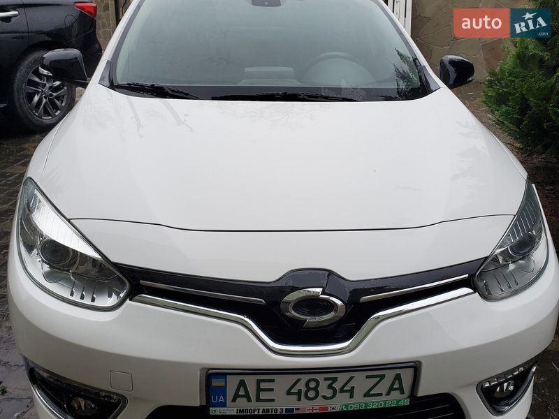 Седан Samsung SM3