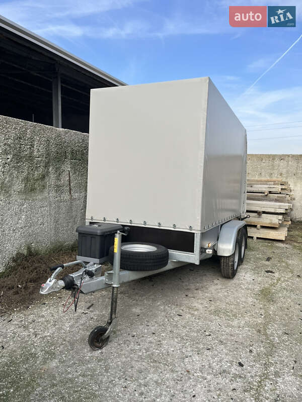 Легковий причіп Сантей 2500