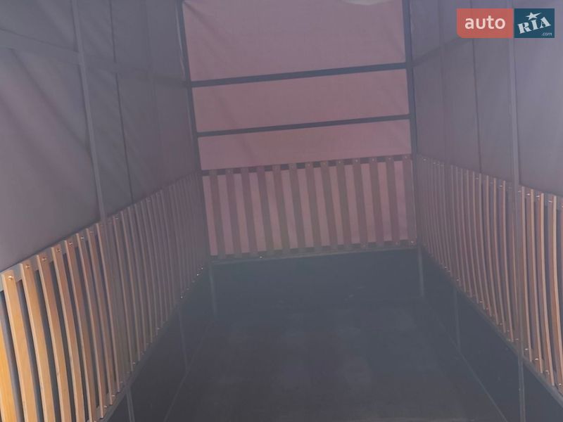 Легковий причіп Сантей 750