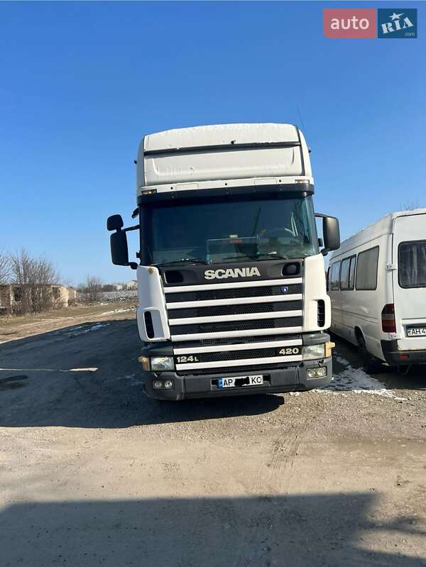 Тягач Scania 124