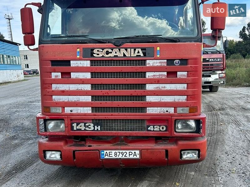 Scania 143