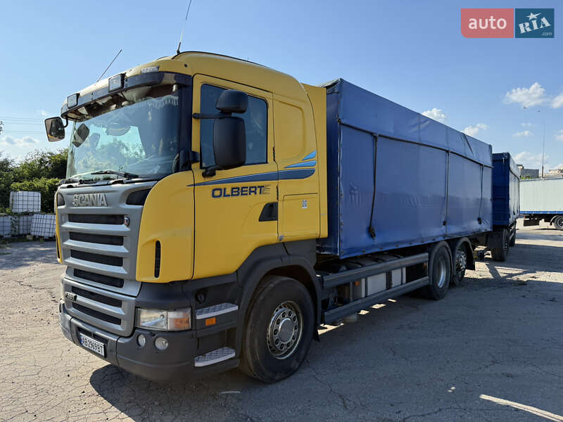 Контейнеровоз Scania P