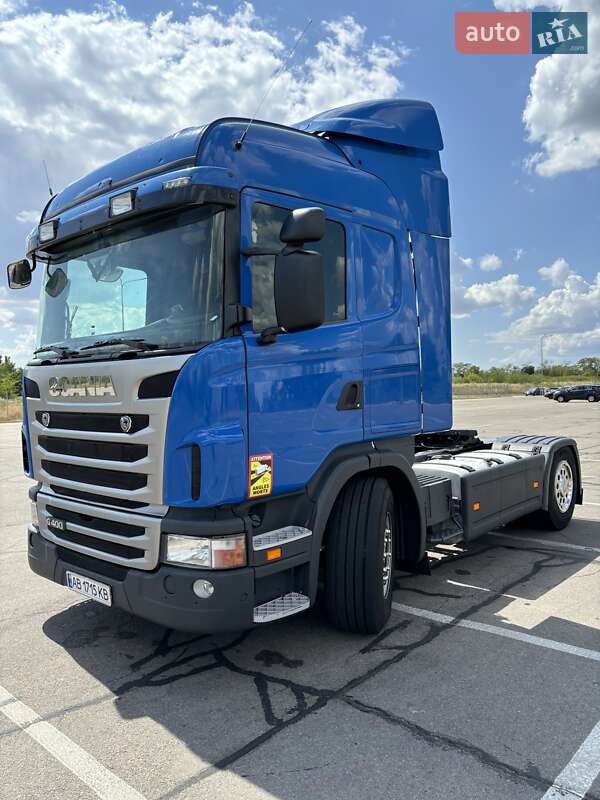 Тягач Scania R 400