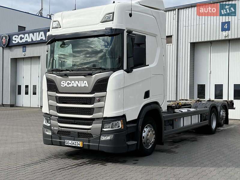 Контейнеровоз Scania R 450