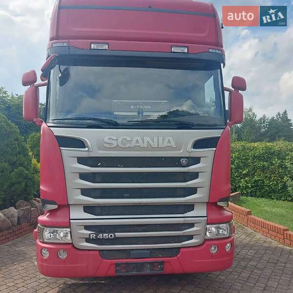 Тягач Scania R 450