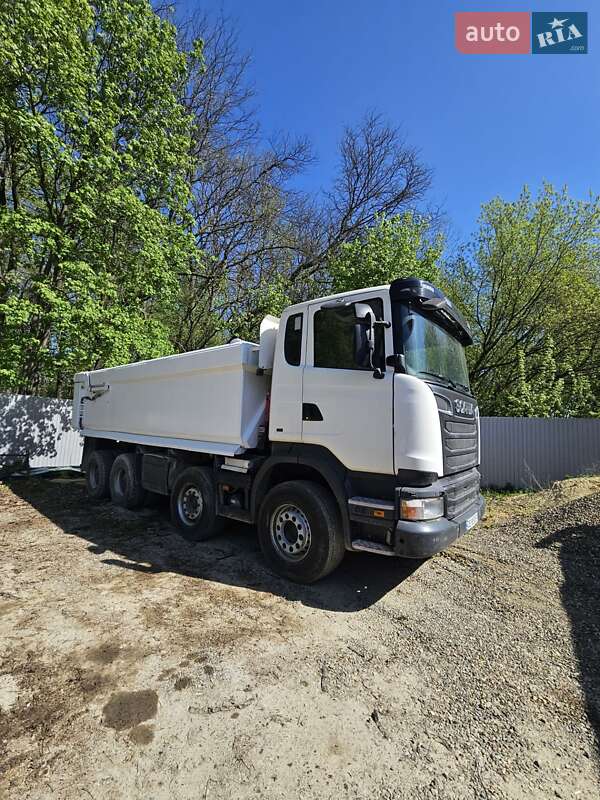 Самосвал Scania R 580