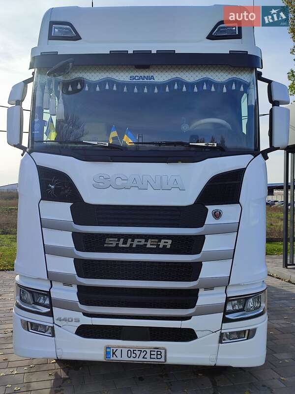 Scania S 440