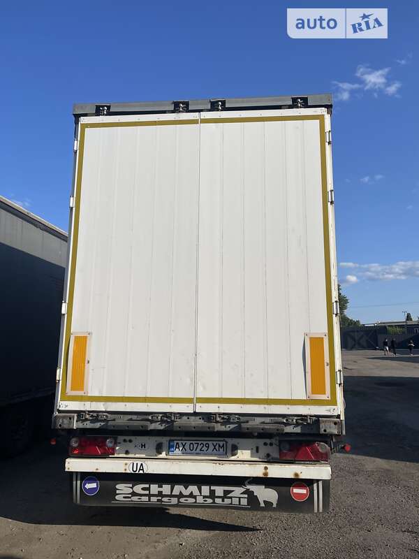 Тентованный борт (штора) - полуприцеп Schmitz Cargobull S3