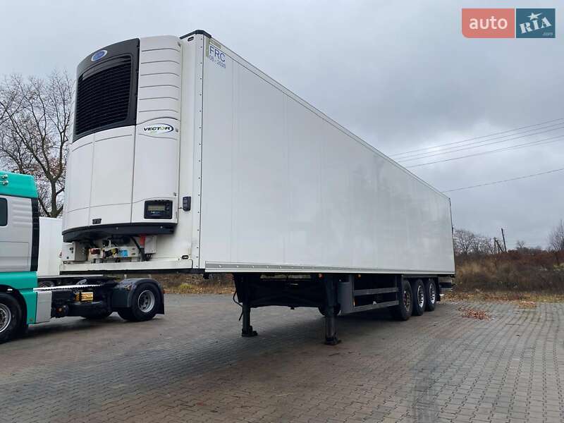 Рефрижератор напівпричіп Schmitz Cargobull SAF